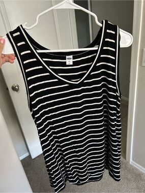 Old Navy Black and White Stripe V-Neck Tank Top
